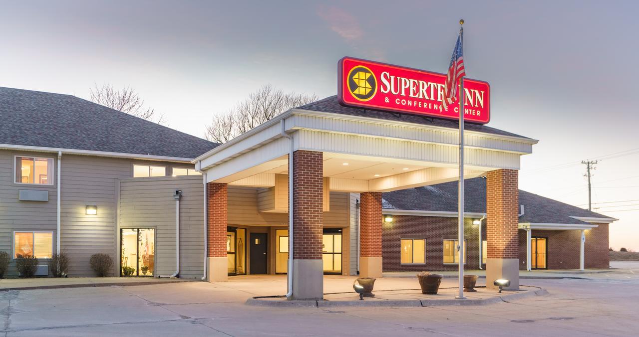 Supertel Inn And Conference Center Creston Eksteriør billede