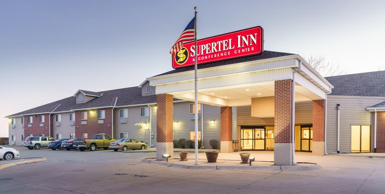 Supertel Inn And Conference Center Creston Eksteriør billede